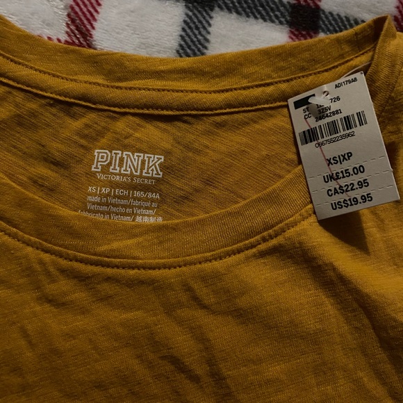 Victoria secret t shirt - Picture 1 of 2